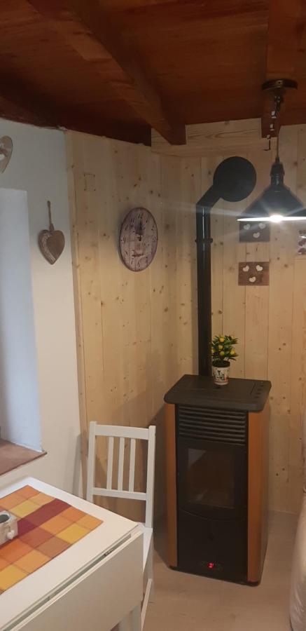 Ca' Du Barbe: Tra Le Alpi E Il Mare Villa Mendatica Bagian luar foto