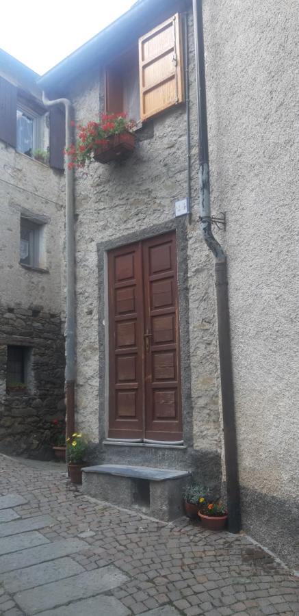Ca' Du Barbe: Tra Le Alpi E Il Mare Villa Mendatica Bagian luar foto